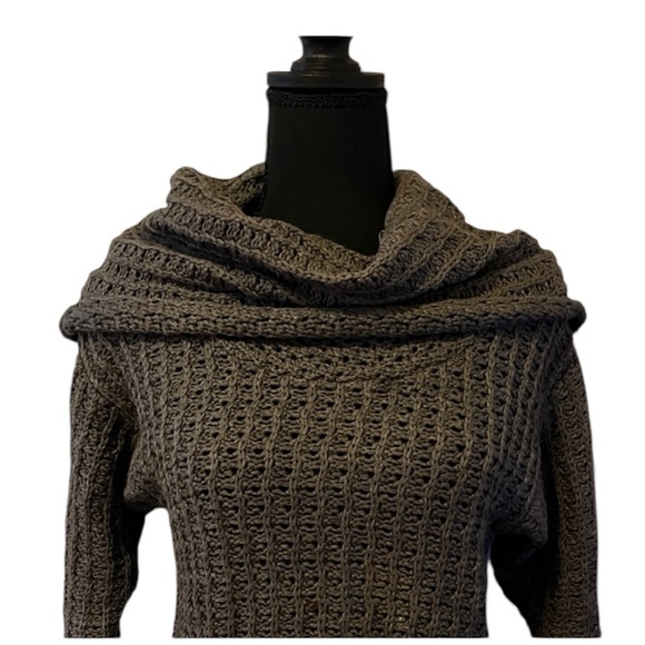 Bebe Cozy Gray Knit cowl neck Sweater - Picture 2 of 3
